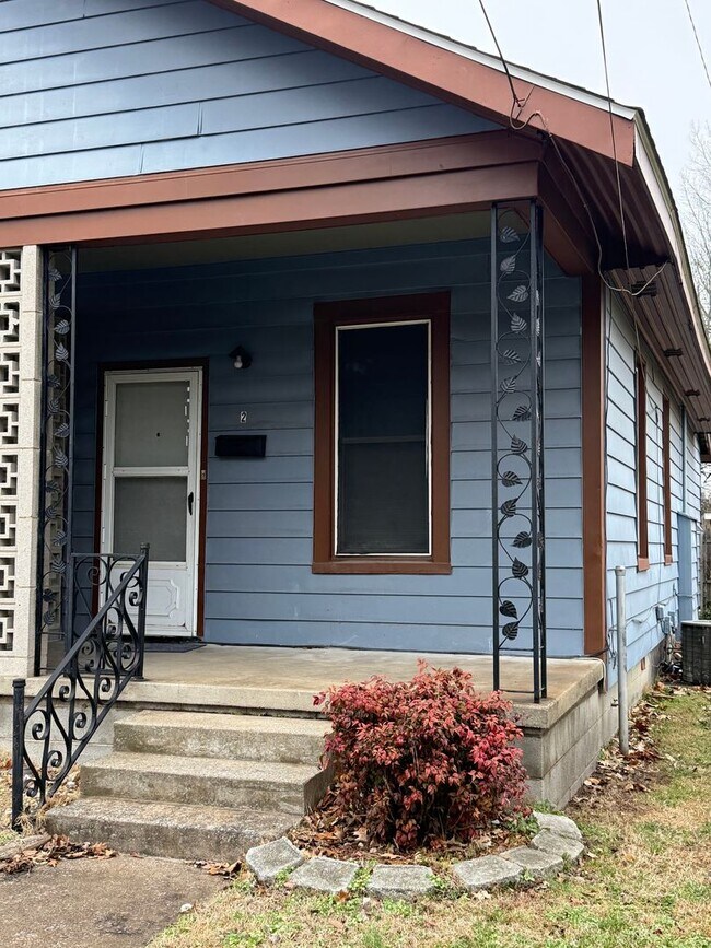 Building Photo - 1006 N 12th St