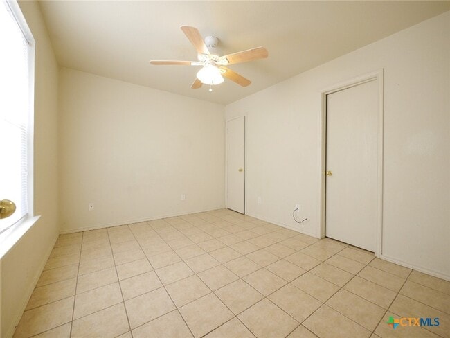 Building Photo - 1621 Inca Dr