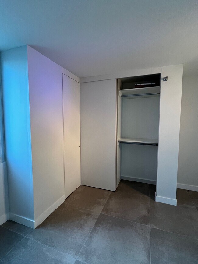 Double Hanging Custom Closet - 850 N Miami Ave