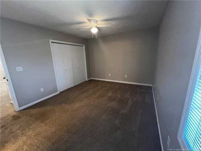 Building Photo - 1425 Ireland Dr