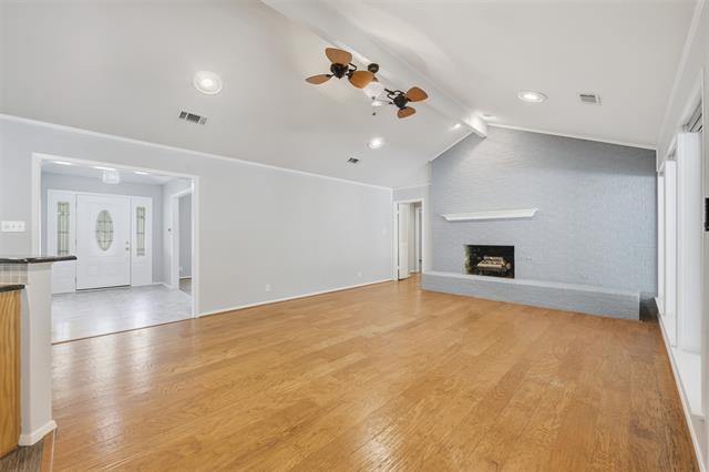 Building Photo - 6117 Lantana Ln