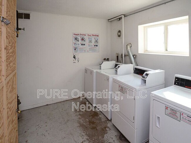 Building Photo - 616 N 46th St