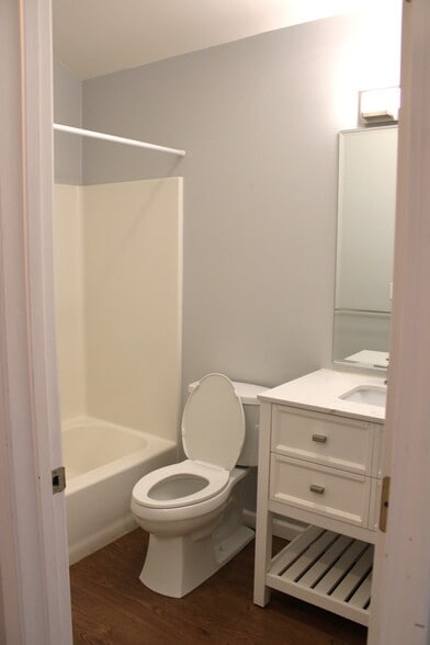 Building Photo - 244 N Emerson Ave