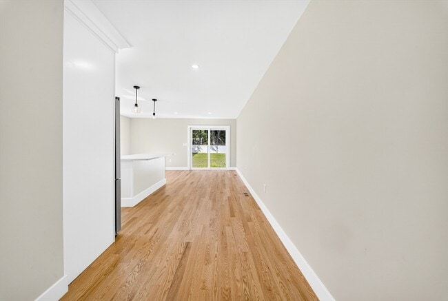 Building Photo - 57 Bellflower Rd