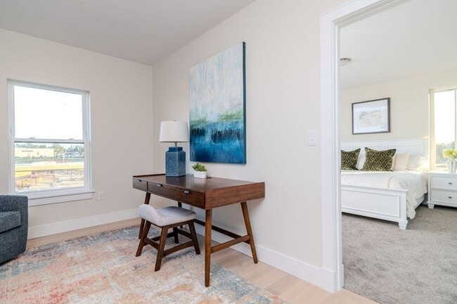 Building Photo - 488 Quincy Ave