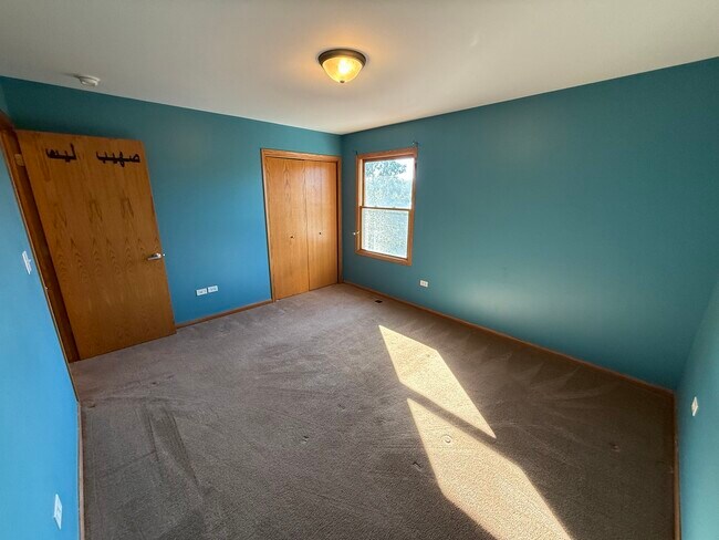 Building Photo - 12457 Walden Rd