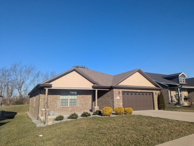 Building Photo - 651 Four Winds Dr