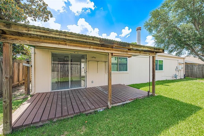 Building Photo - 6822 Stonewater