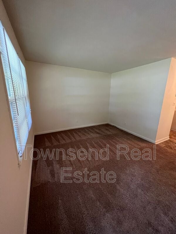 Building Photo - 116-A Oates Dr