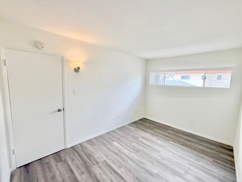 Building Photo - 111 N Lincoln Ave