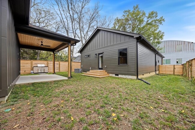 Building Photo - 2505 Vance Ave