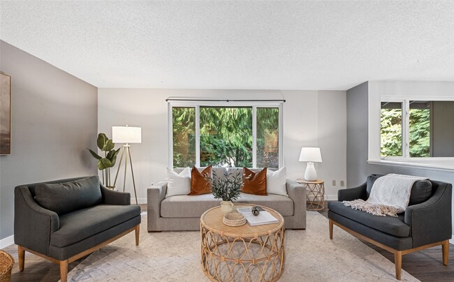 Building Photo - Stunning 4-Bedroom, 2.5-Bath Remodeled Home in Rushmore, Gig Harbor