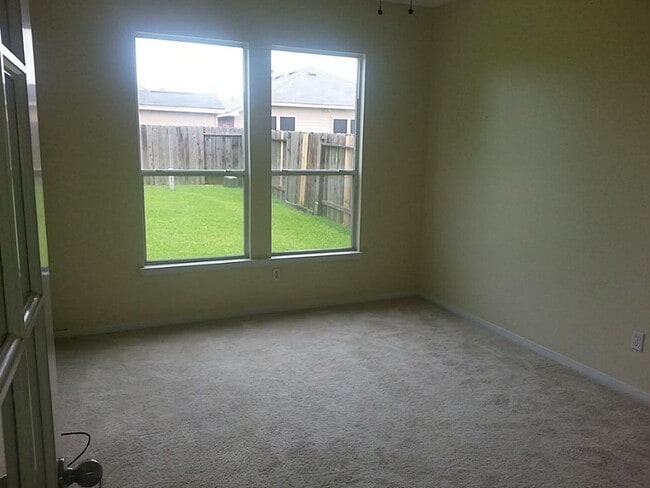 Building Photo - 18803 Knobby Oaks Pl