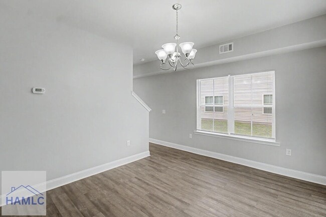 Building Photo - 702 Mill Creek Cir