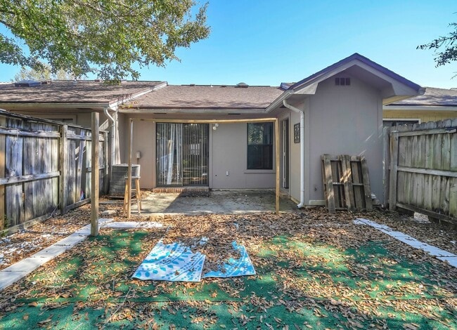 Building Photo - 2bd/2bth Fort Walton Beach Townhome