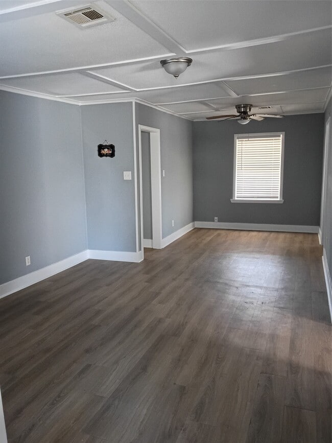 Building Photo - 10330 S Oswego St