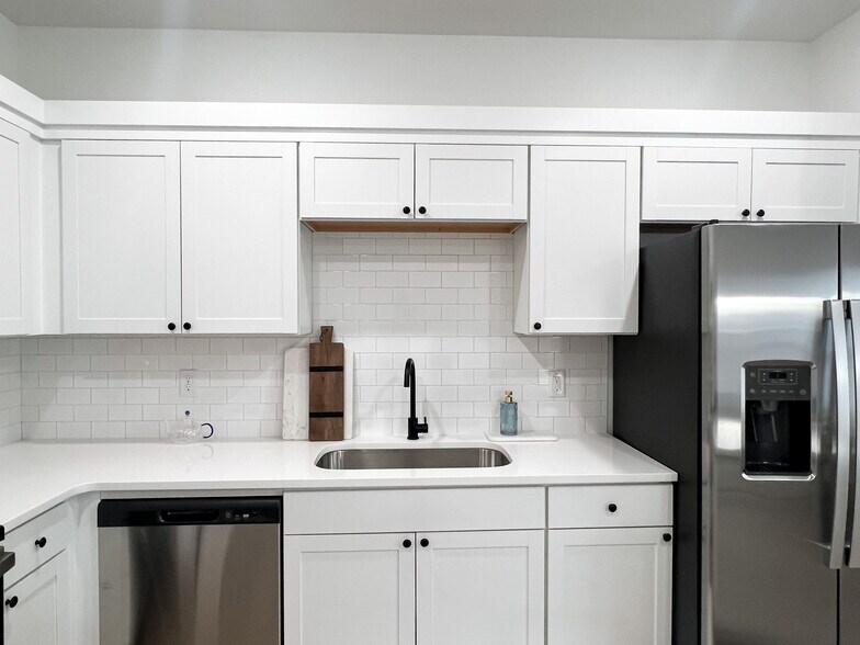 Building Photo - 287 Johnson Cir