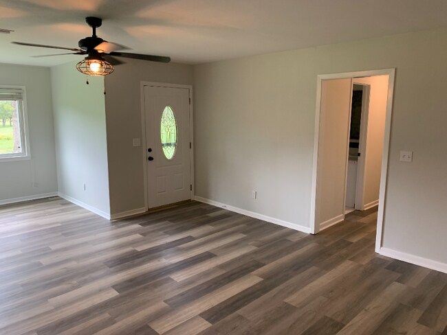 Building Photo - 4296 TX-304