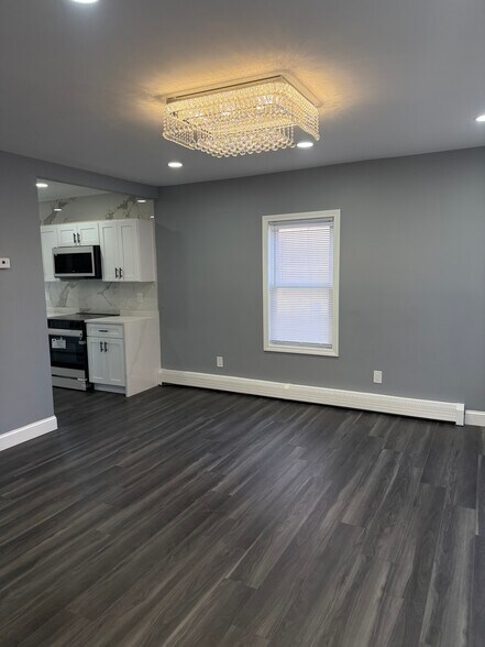 Building Photo - 54 Samuel Ave