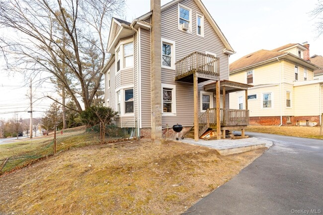 Building Photo - 26 W Cedar St