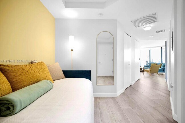 Building Photo - 55 SW 9th St