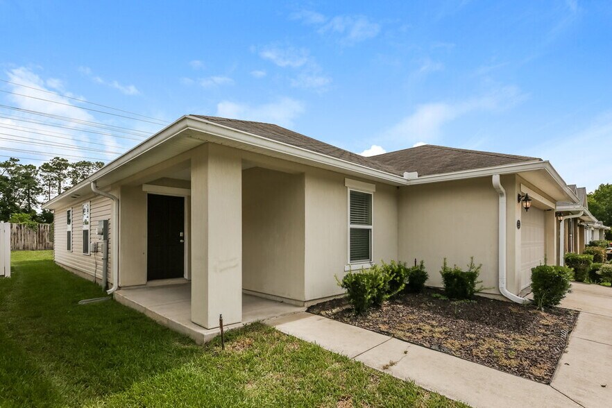 Building Photo - 1329 Biscayne Grove Ln