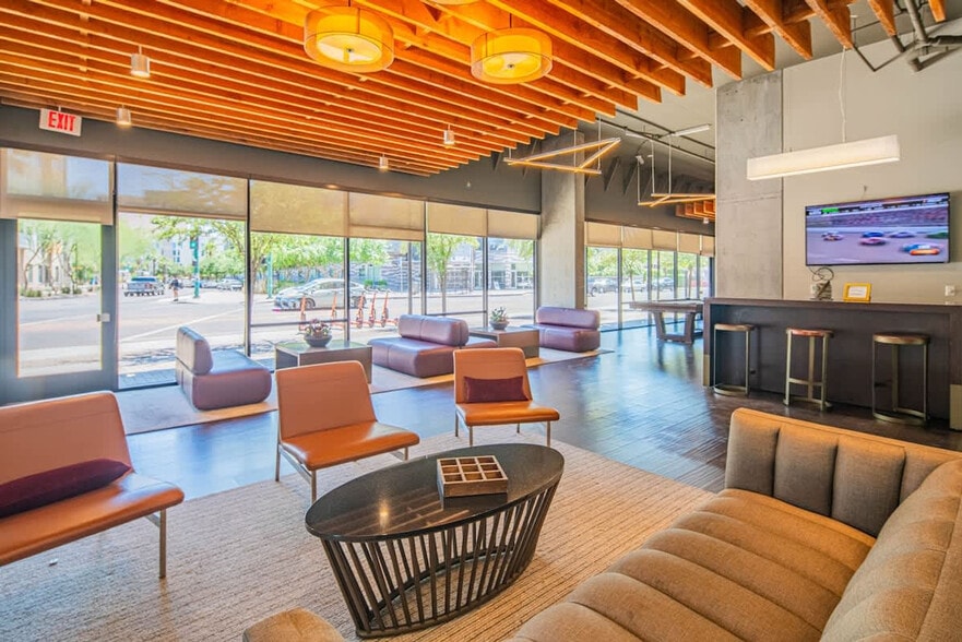 Building Photo - 290 E Roosevelt St