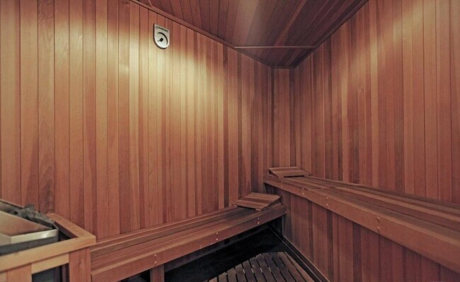 Building Photo - 1722 Malcolm Ave