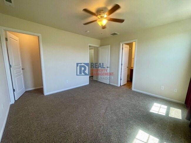 Building Photo - 5661 Saint Patrick View