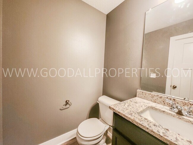 Building Photo - A Must See 4 Bedroom 3.5 Baths in Norwalk with a 3 Car Garage!!!