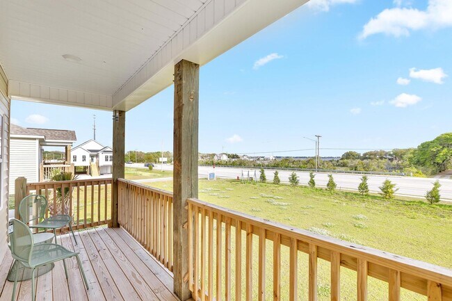 Building Photo - Amazing Rental Coming Soon (Late October-2...