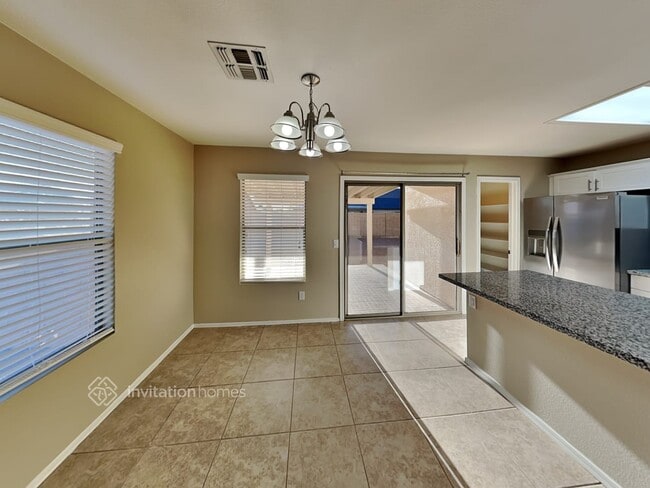 Building Photo - 1034 S Somerset