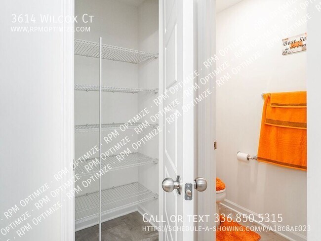Building Photo - 3614 Wilcox Dr