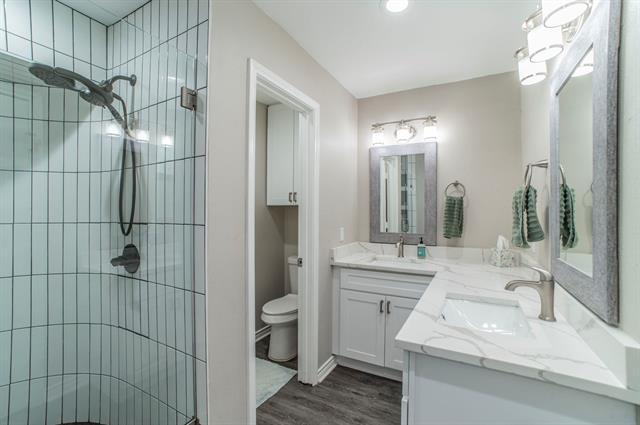 Building Photo - 2605 Briarwood Dr