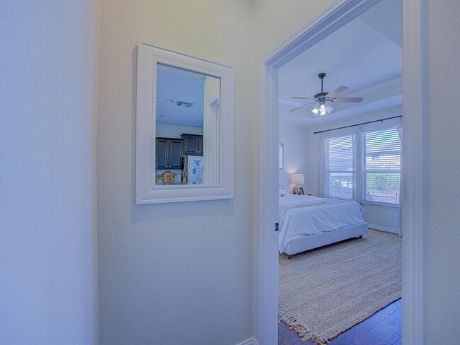 Building Photo - 9928 Aly May Dr