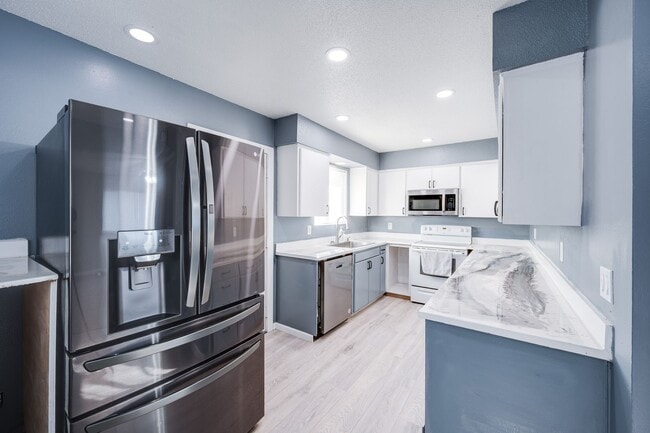 Building Photo - Charming, Partially Remodeled 4-Bedroom Ho...