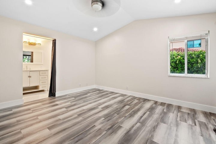 Building Photo - 4498 Dogwood Cir