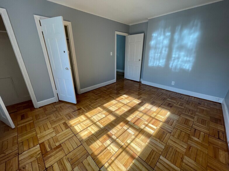 Building Photo - 312 Washington St