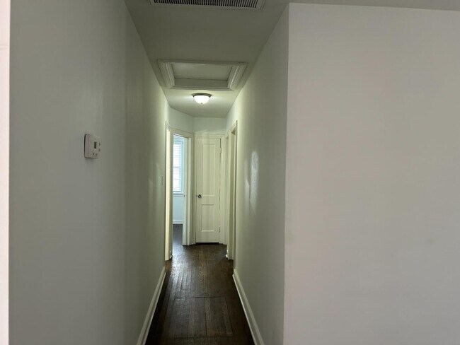 Building Photo - 1113 Virginia Ave