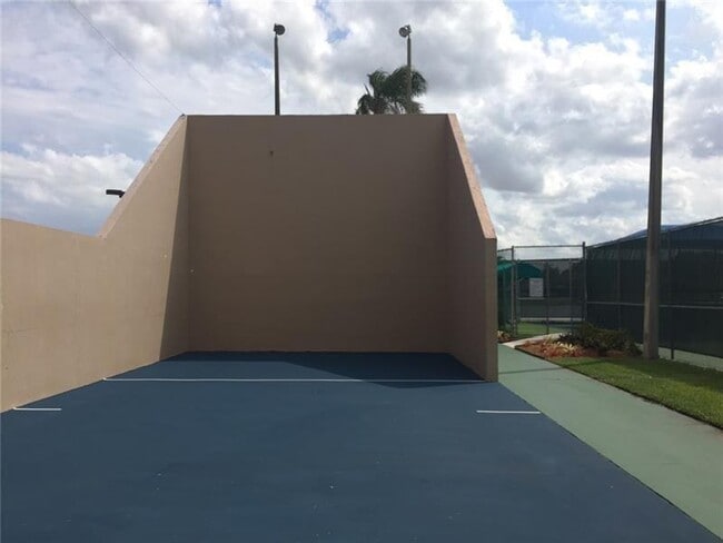 Building Photo - 3700 NW 19th St