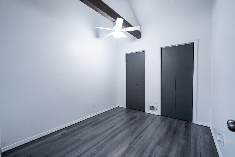 Building Photo - 3413 Cameron Ct