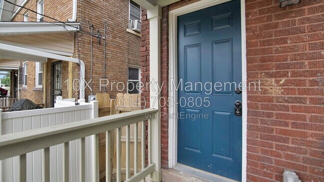Building Photo - 616 Lilley Ave