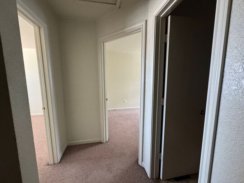 Building Photo - 1106 Lansberry Ct