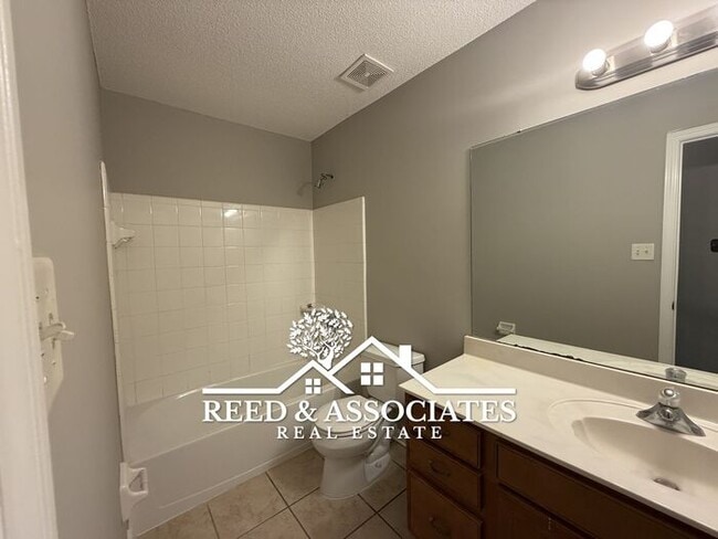 Building Photo - 5-Bedroom Cordova Home with Over 3,000+ Sq Ft & Flexible Living Space