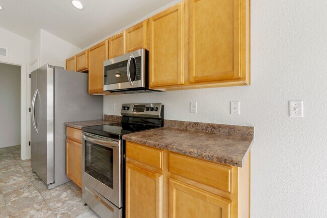 Building Photo - 4 Bed / 3 Bath Home in Greeley – Spacious and Inviting!