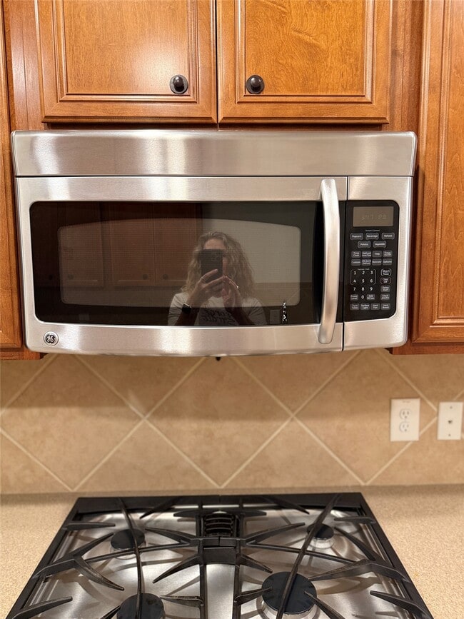 Building Photo - 13600 Breton Ridge St