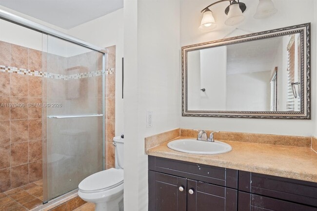 Building Photo - 6252 Highland Ct