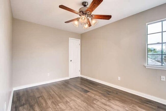 Building Photo - 11934 Rosethorn Dr