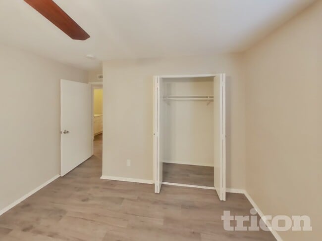 Building Photo - 4114 Hartford Dr