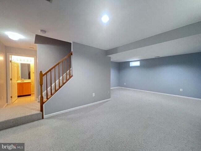 Building Photo - 17207 Sumac Ct